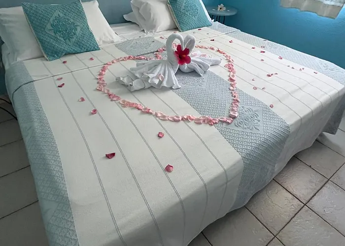 Hotel Baia Cea